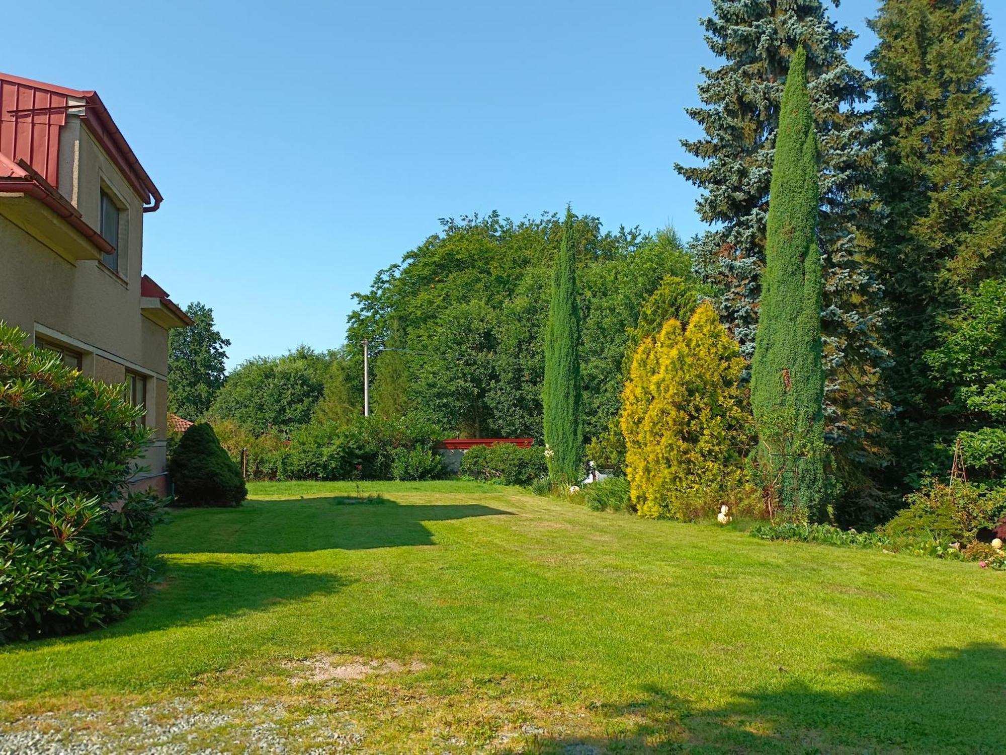 Apartman Za Lesem Červený Kostelec Dış mekan fotoğraf